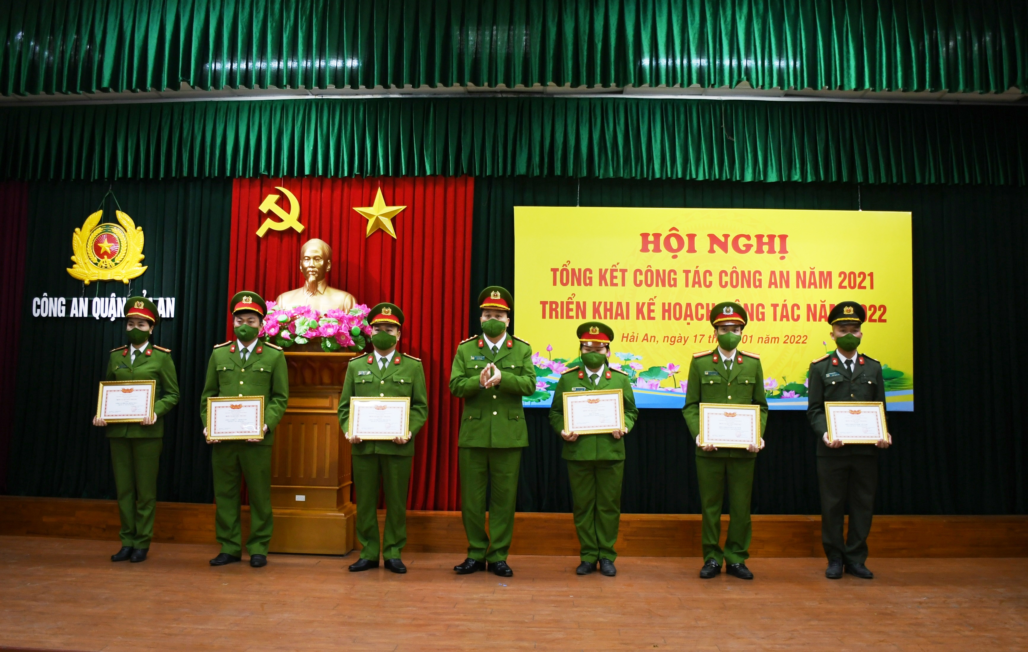 Công an quận Hải An: Hoàn thành chỉ tiêu đợt cao điểm cấp thẻ CCCD gắn chíp điện tử